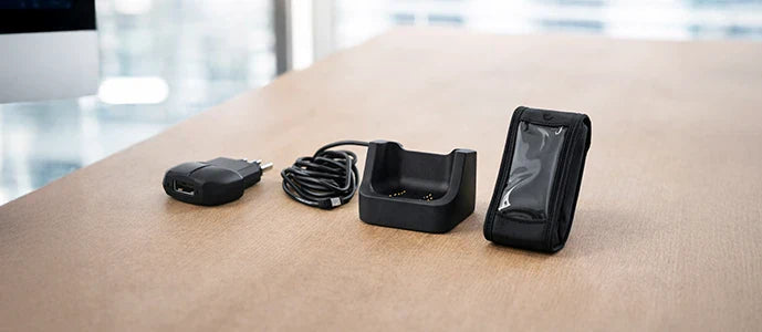 Accessoires pour téléphonie sans fil incluant chargeur, batterie et étui professionnel