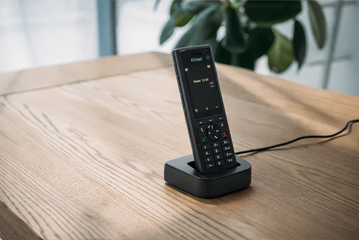 Téléphone DECT spécial PABX pour installation téléphonique professionnelle en entreprise