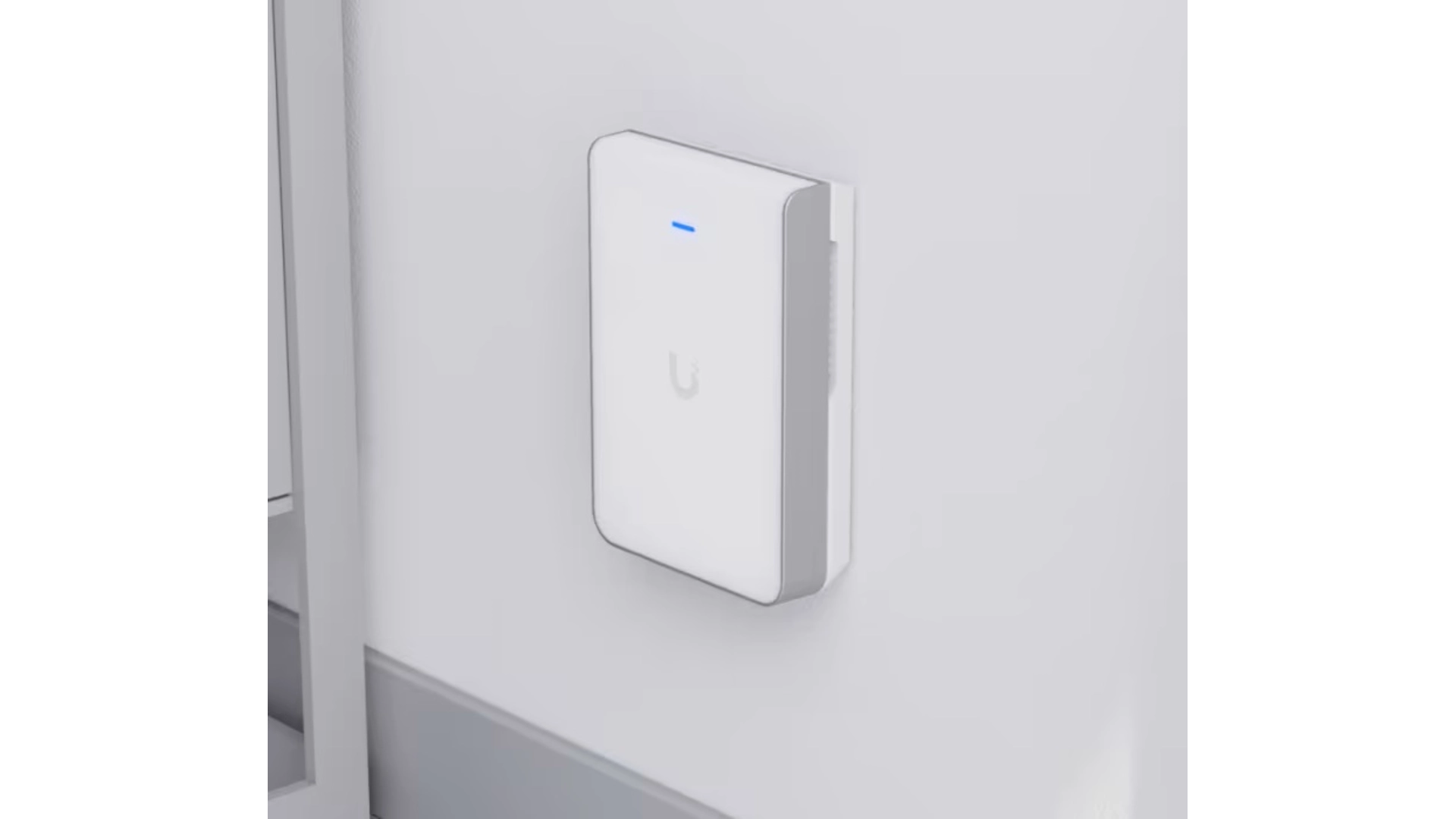 Ubiquiti U7-PRO-WALL - Point d'accès WiFi 7 tri-bande mural