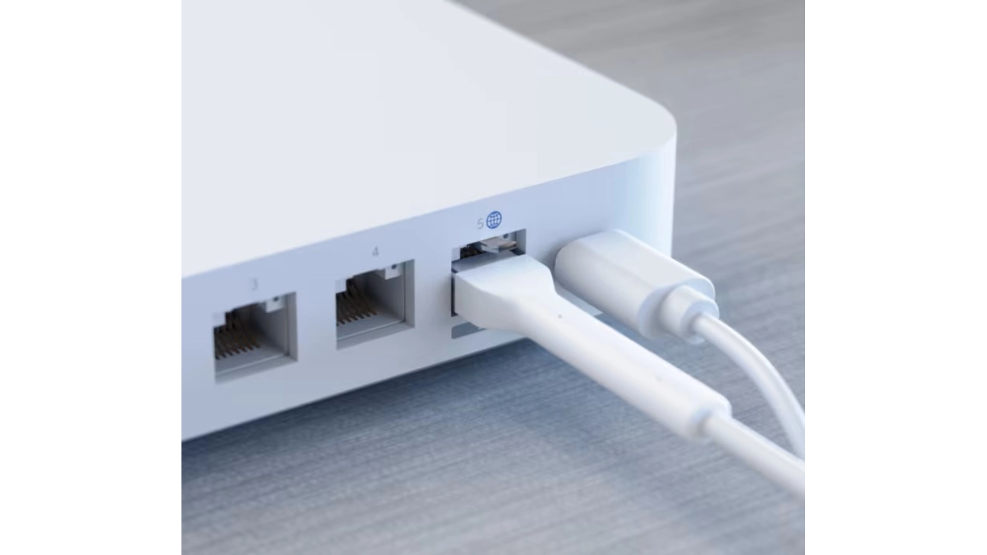 Ubiquiti UCG-ULTRA - Routeur multi-WAN 4 ports LAN gigabit + 1 WAN 2,5GbE