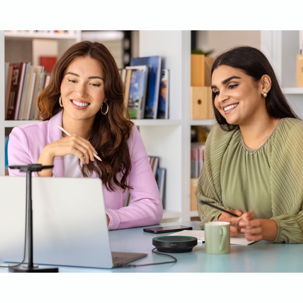 Jabra Speak2 40 - Speakerphone USB-C/USB-A pour réunions - 2740-209