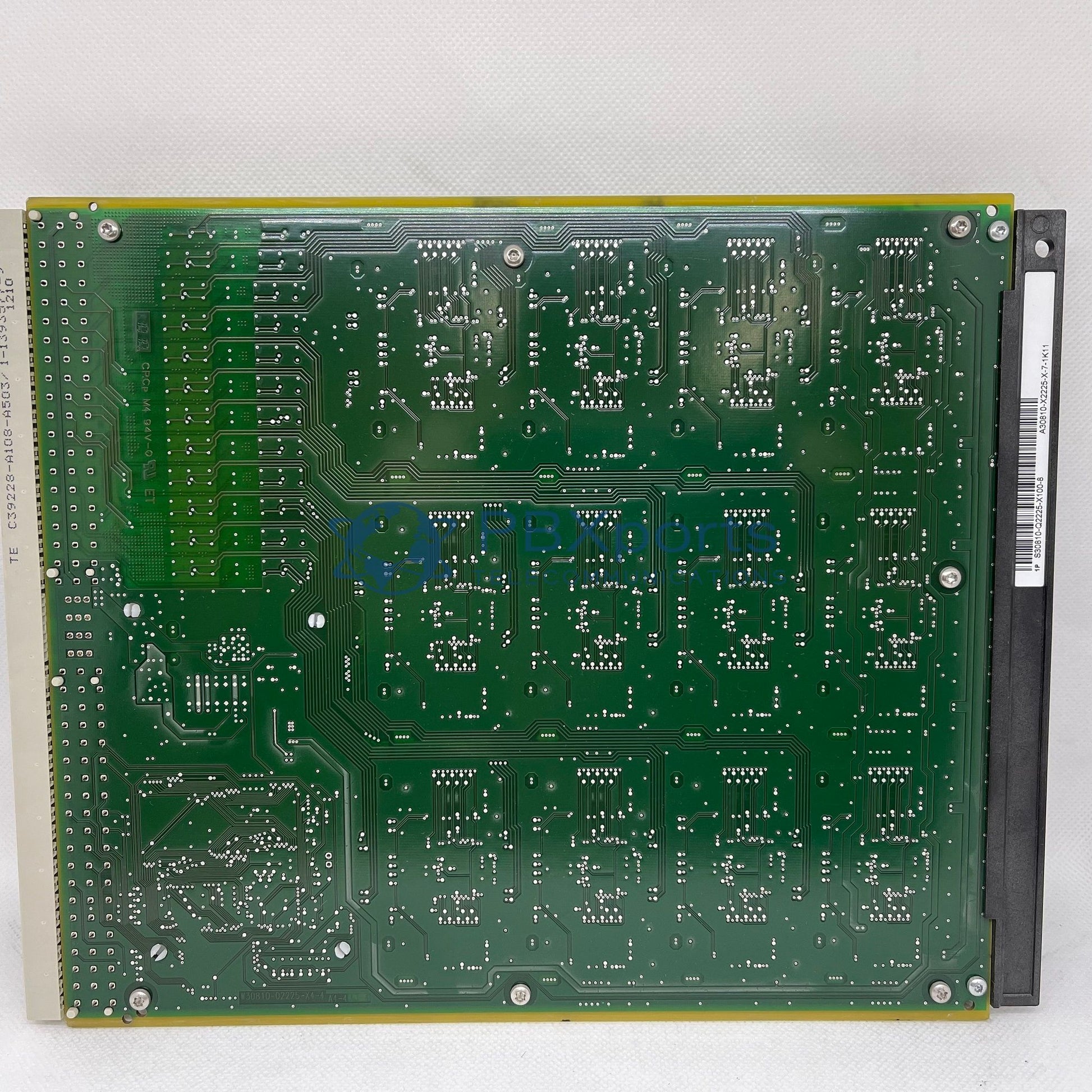 Unify Carte SLMAE8 - 8 interfaces analogiques HiPath 3800 Éco-recyclée - S30810-Q2225-X100 - S30810-Q2225-X100-eco